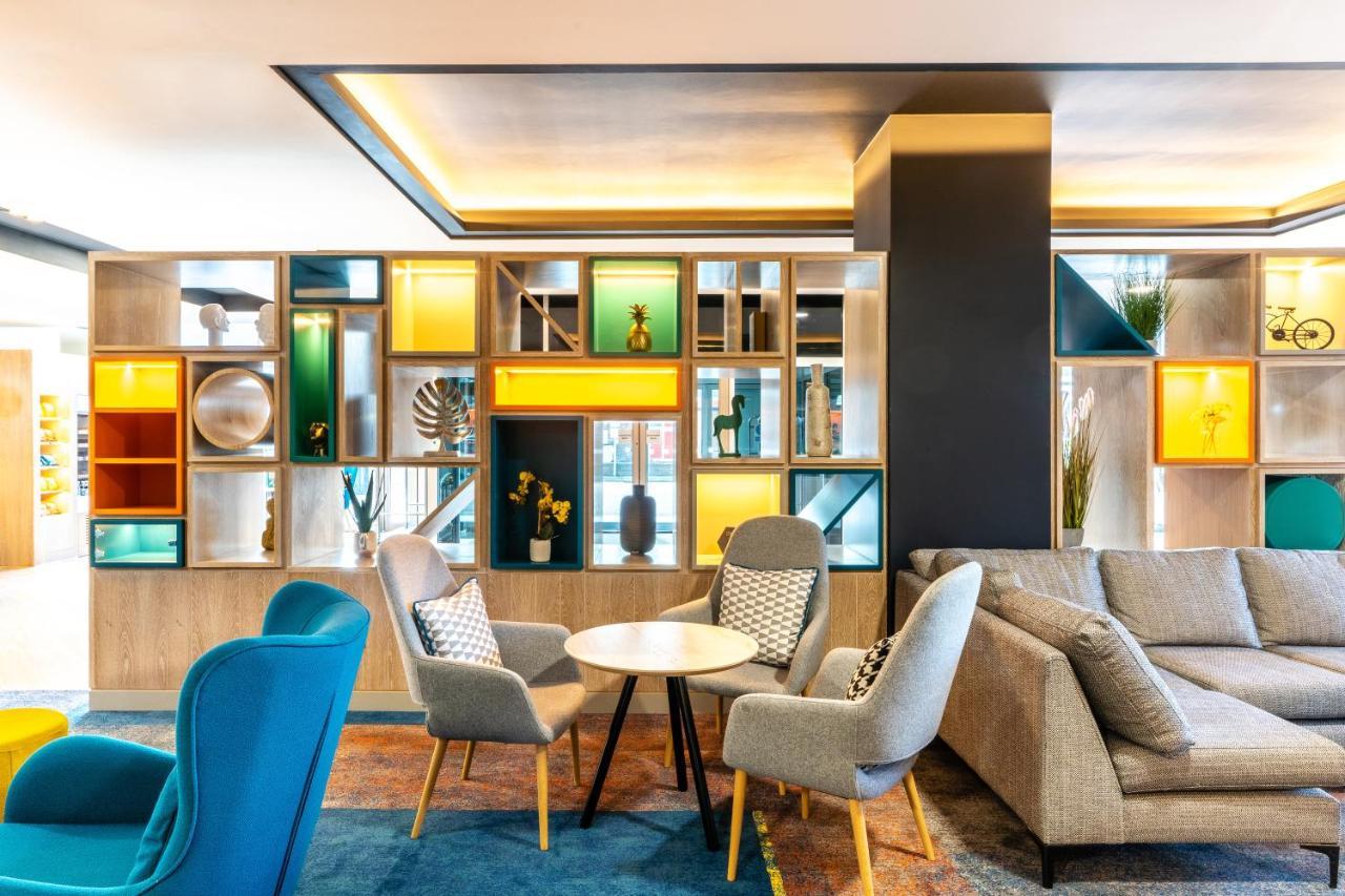Holiday Inn Stevenage By Ihg Esterno foto