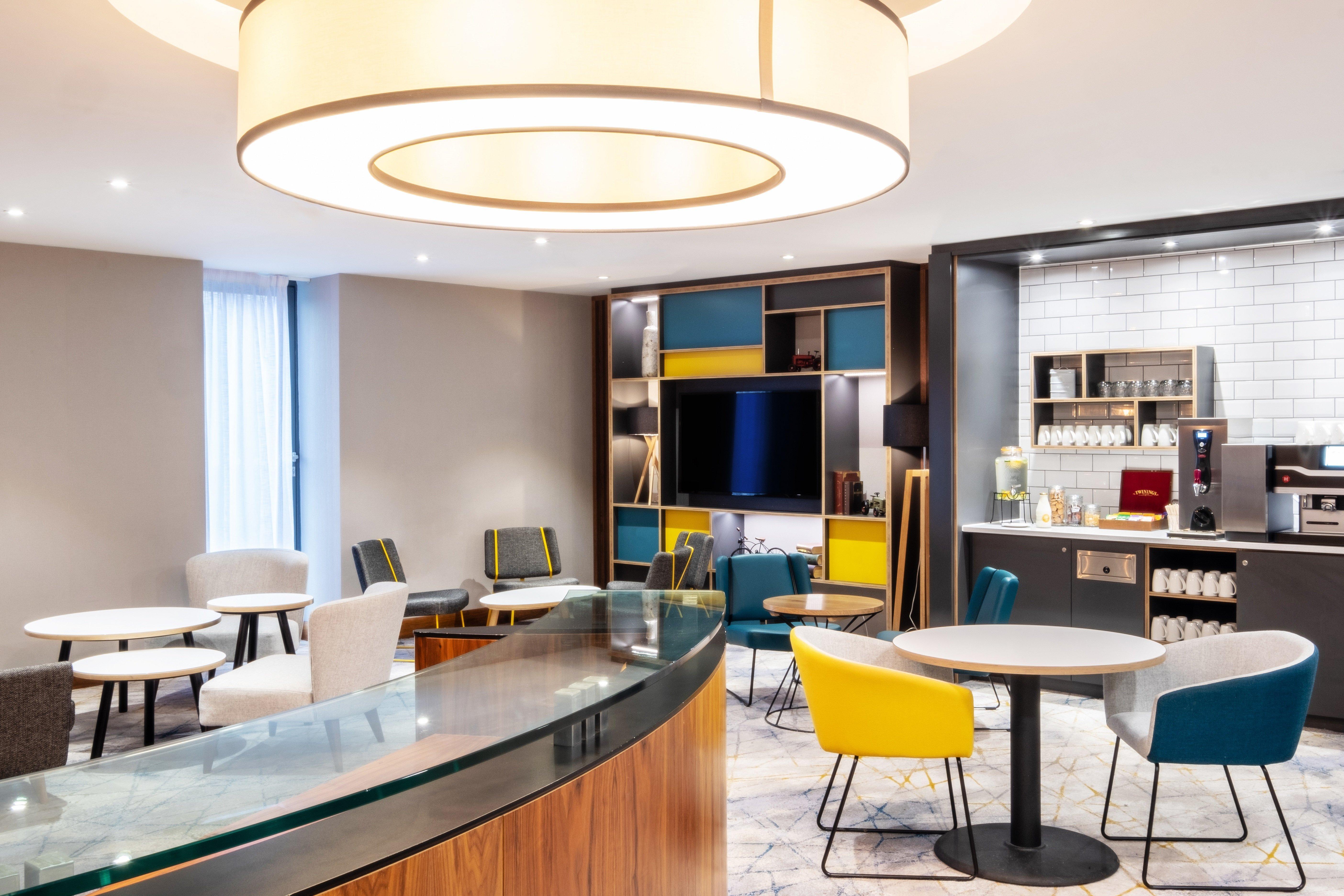 Holiday Inn Stevenage By Ihg Esterno foto